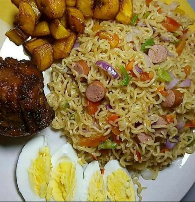 Rencana Naija Special Noodles( Mini Platter)