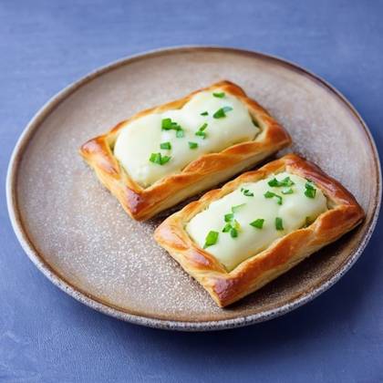 Mini Fair Pastries - Cheese (2 pieces)