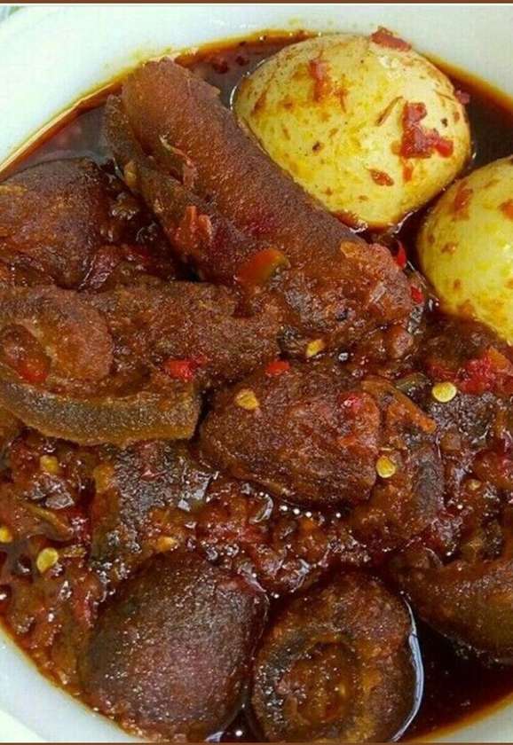 Kpomo with Boiled eggs stew