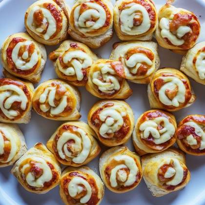 Pizza rohlíčky slaninové