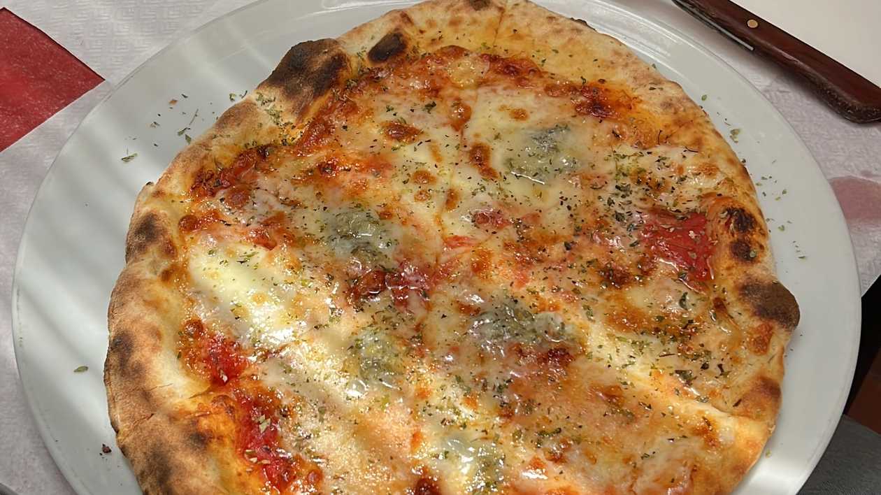 4 Formaggi Pizza