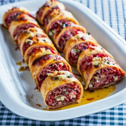 Pizza rohlíčky pikantné