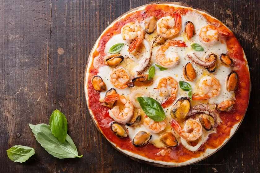 Seafood Pizza