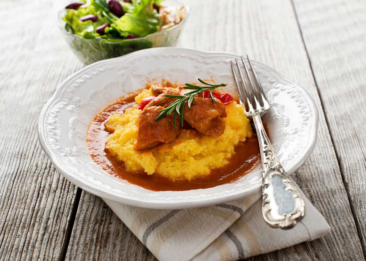 Cauldron Chicken with Polenta and Garlic