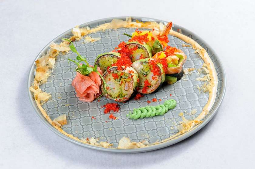 Sashimi with Salmon and Shrimps in Tempura