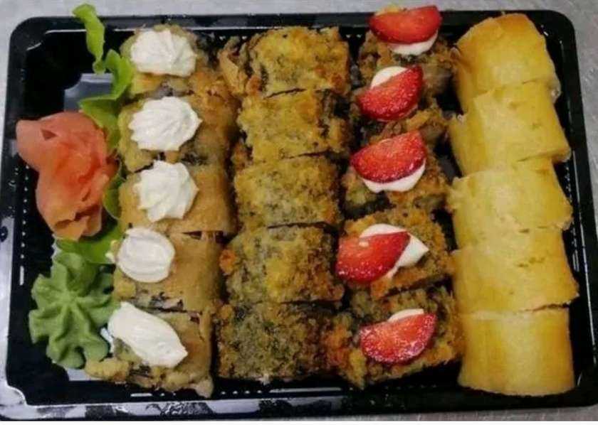 Mixed Hot Rolls (20 pieces)