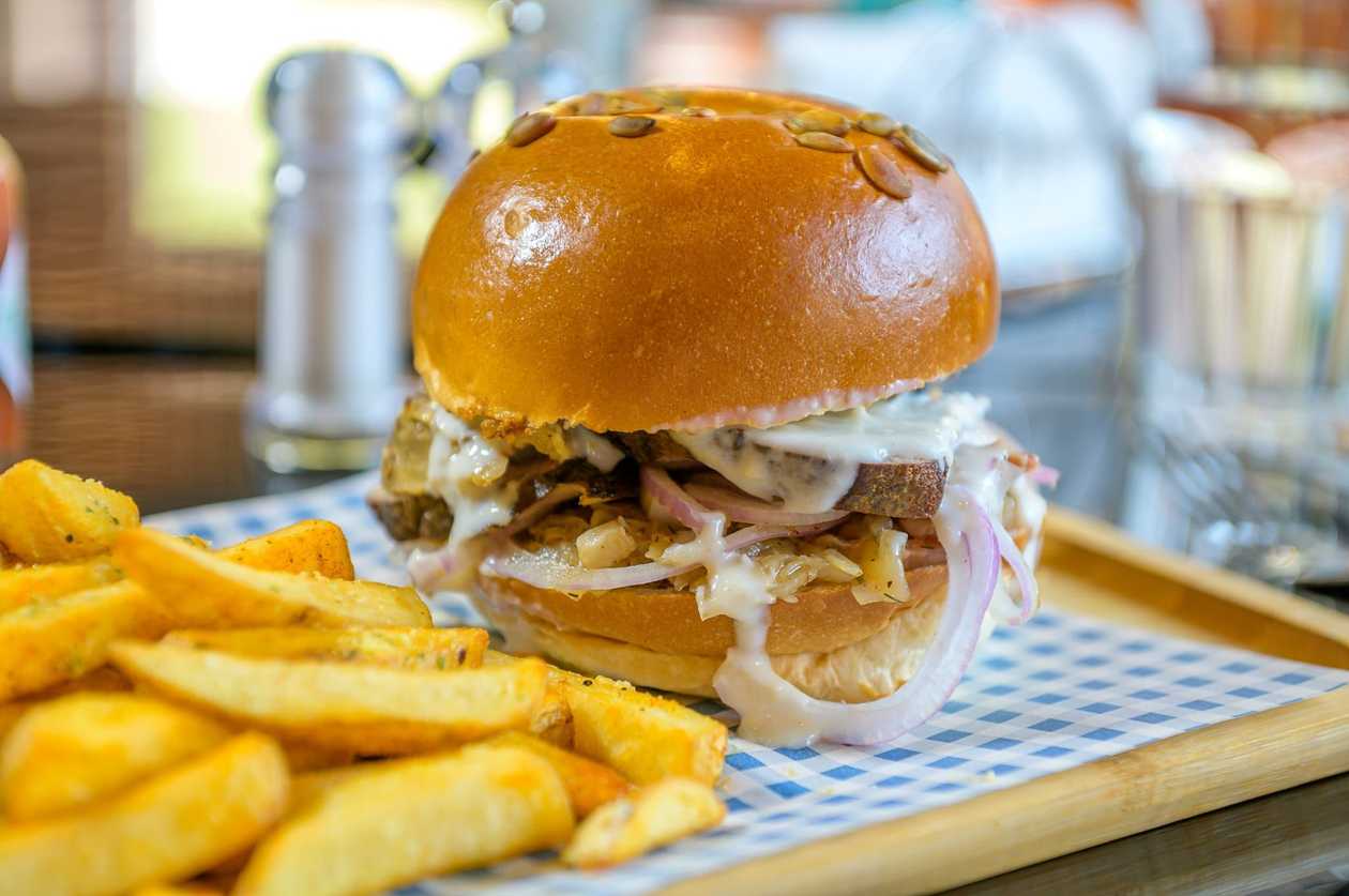 Thor’s hammer sandwich (with pork knuckle)