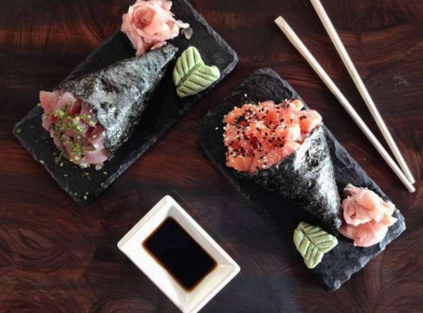 Spicy Salmon Temaki