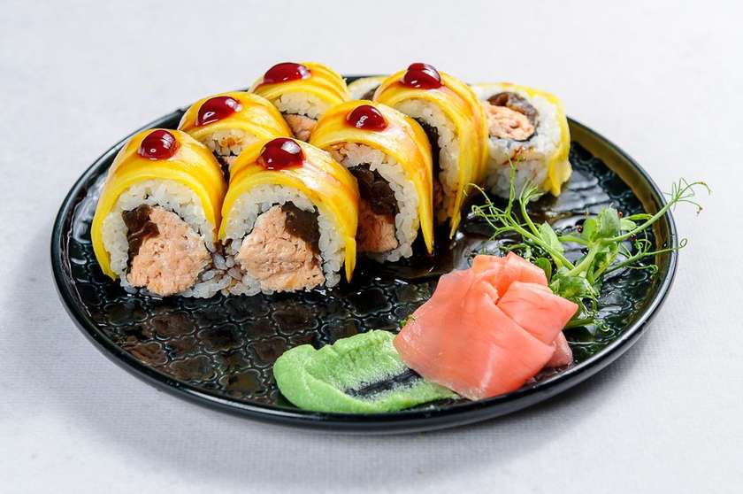 Uramaki Baked Salmon Wrapped Mango