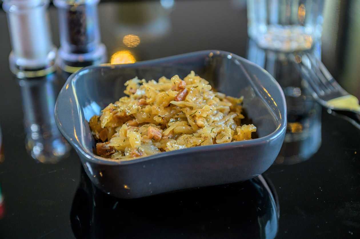 Sautéed cabbage with bacon