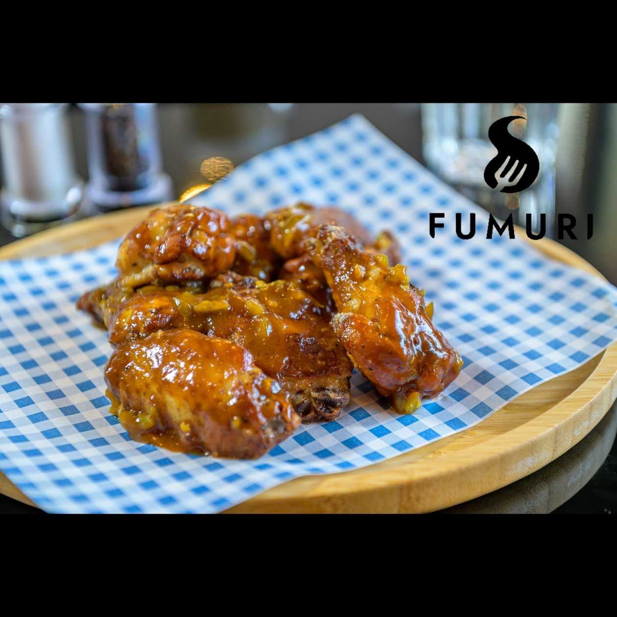 Spicy BBQ chicken wings