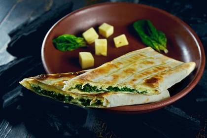 Lavash Khorovadz with Cheese and Spinach