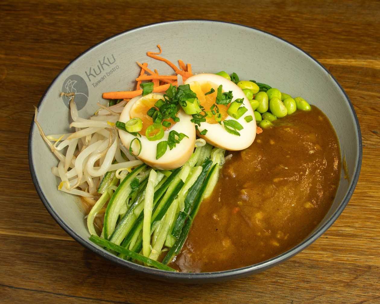 Makaron z Tajwańskim Sosem Curry
