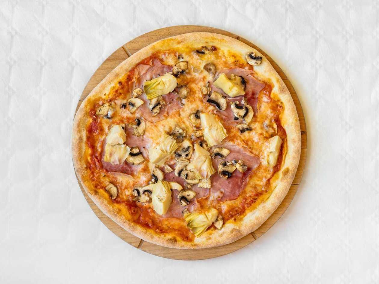 Pizza capricciosa