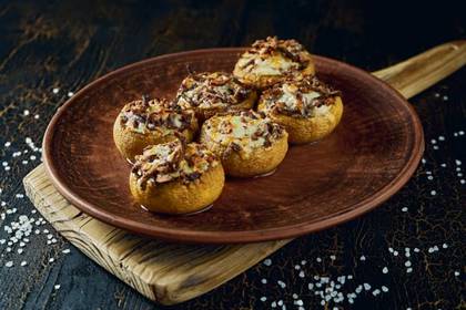 Mushrooms with Cheese and Basturma