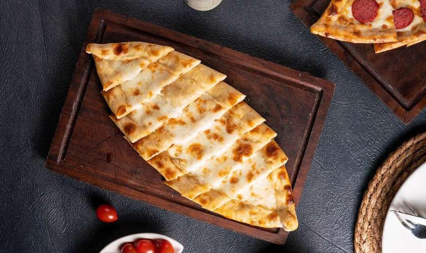 Pide with Cheese