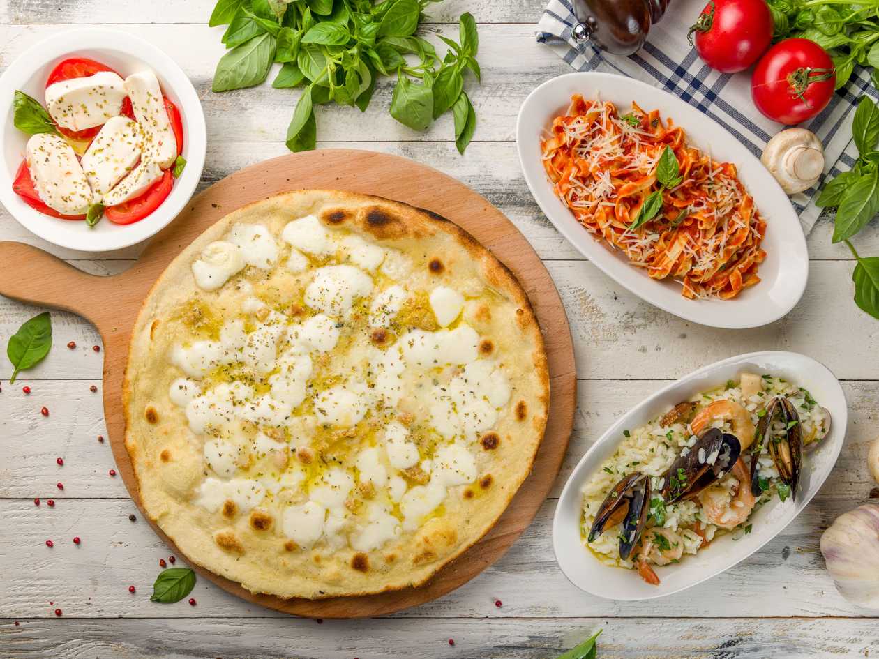 Quatro formaggi pizza