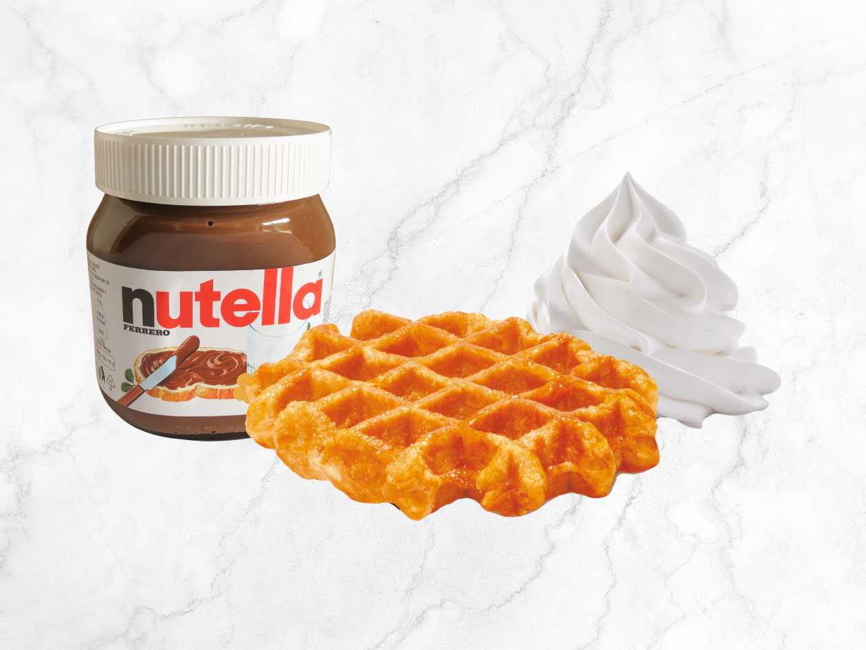 Gaufre W/ Nutella & Whipped Cream