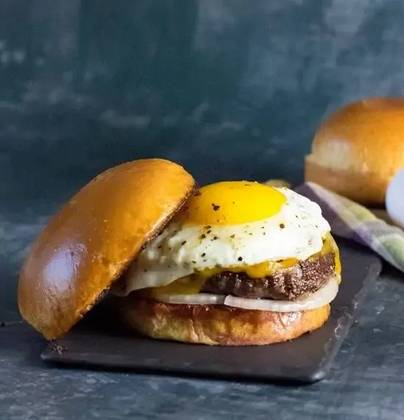 Beef Burger with Egg