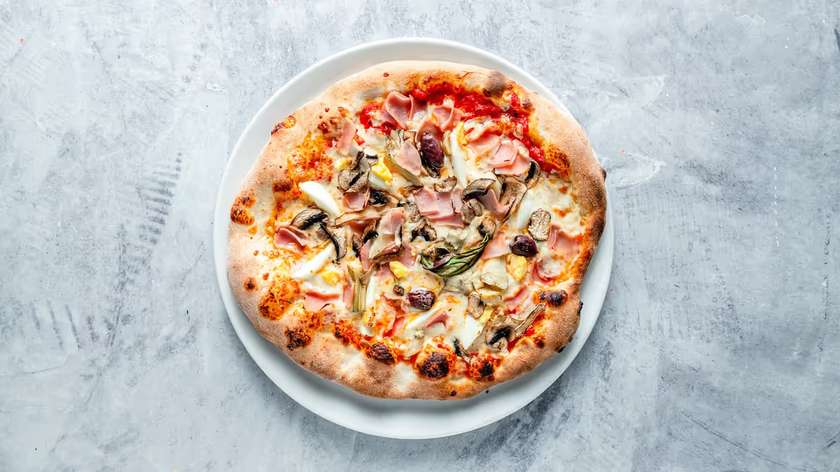Capricciosa Pizza
