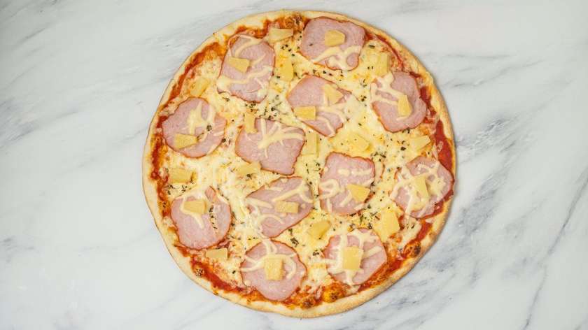 Hawaiian pizza 42 cm
