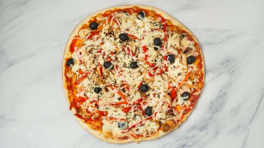 Vegetarian pizza 32 cm