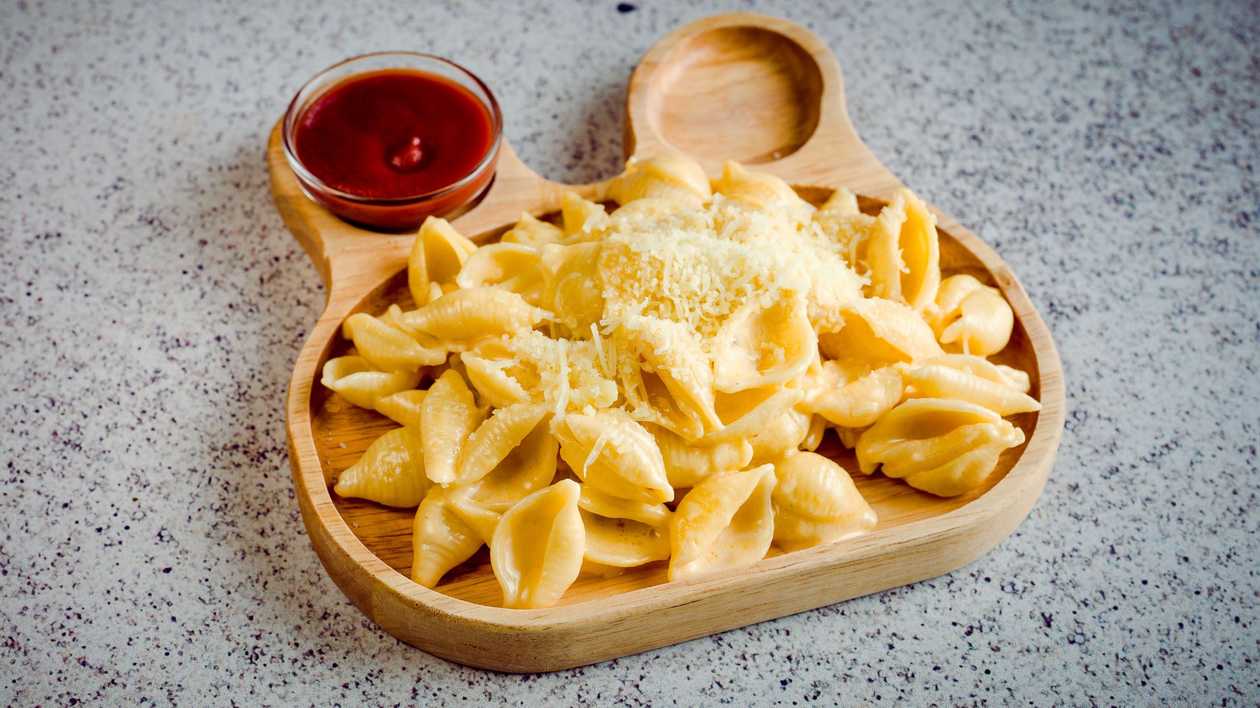 Pasta with cheese