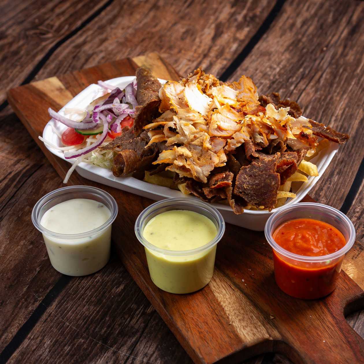 Talerz Kebab z Serem