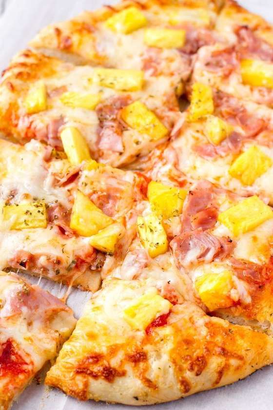 Pizza Hawaiian