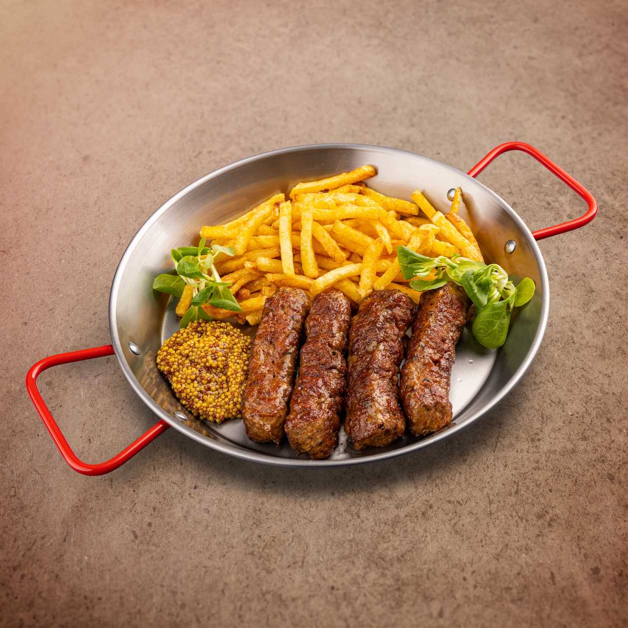 Grilled minced meat rolls