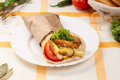 Flatbread with Small Chicken Schnitzel