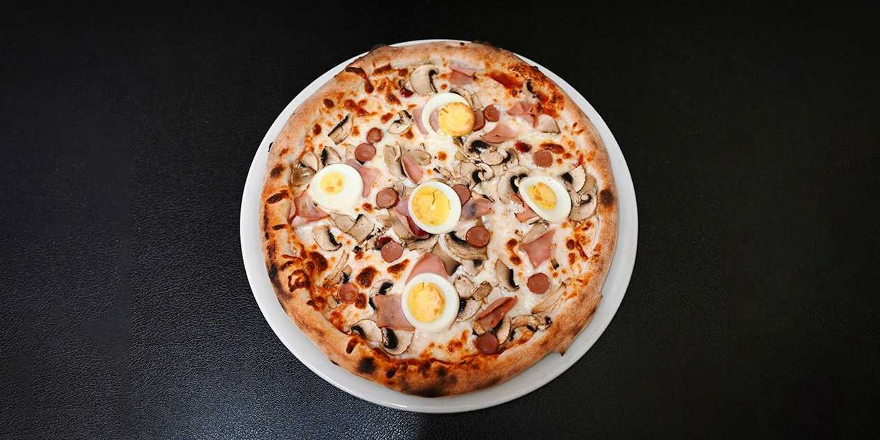 Capricciosa Pizza