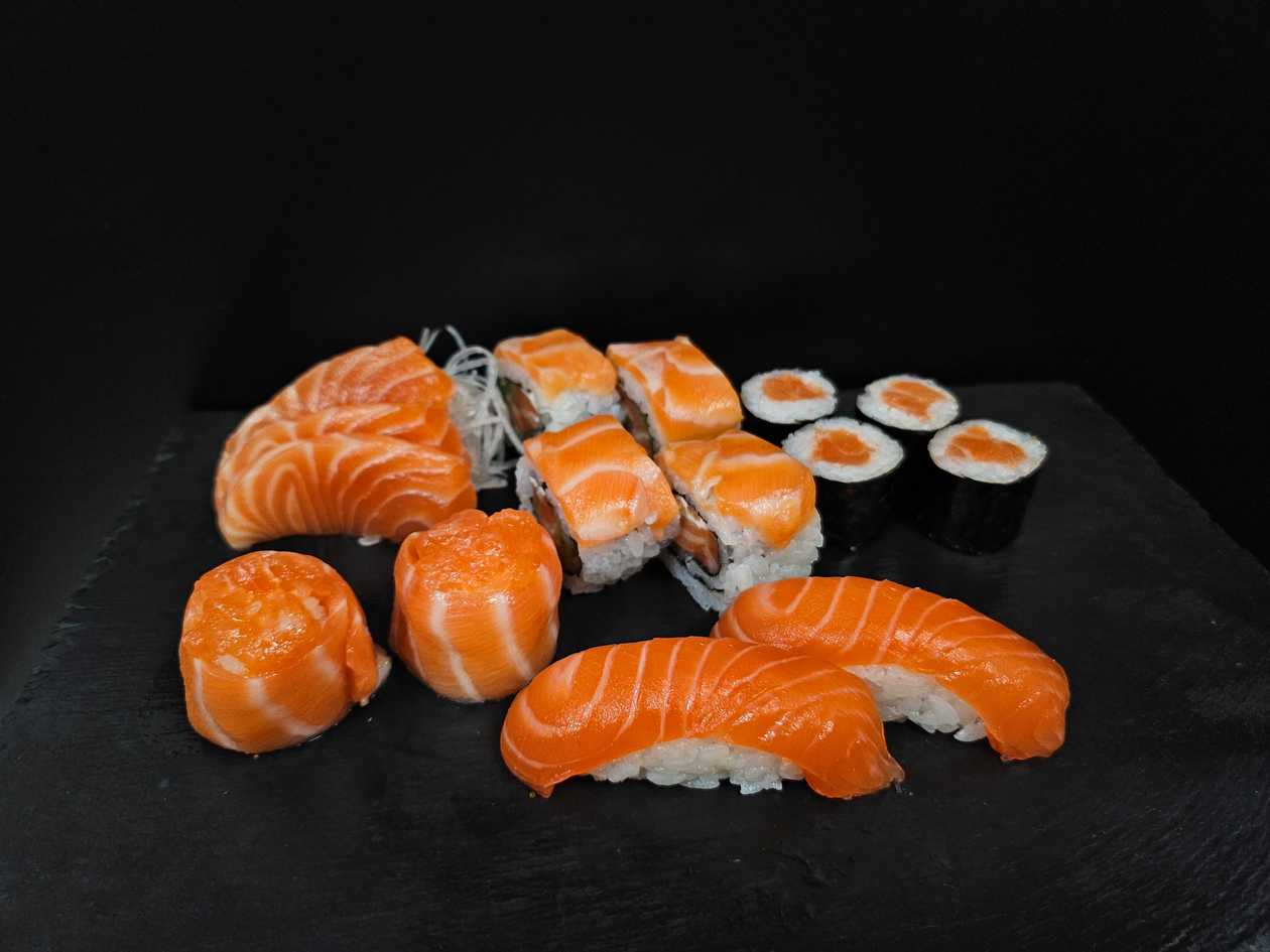 Menu Salmon lover (16un)