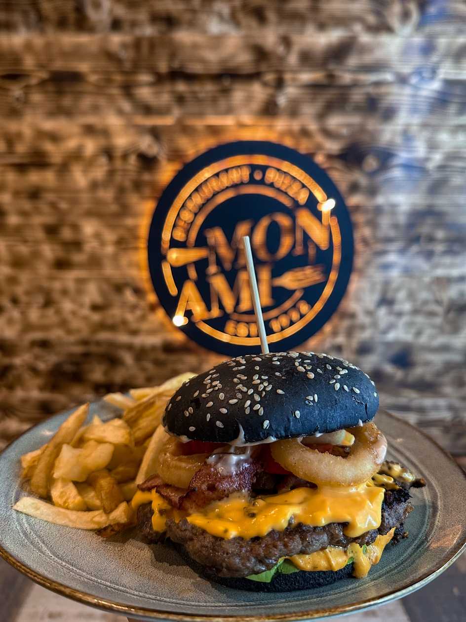 Burger Mon Ami Halloween Edition