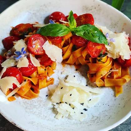 Tagliatelle con Pomodori freschi