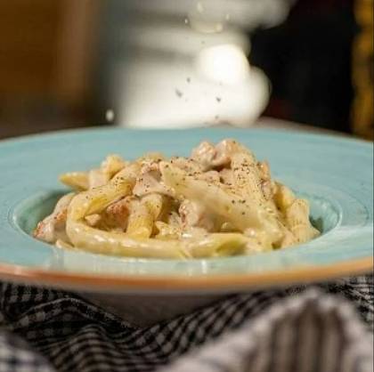Penne Pollo e funghi