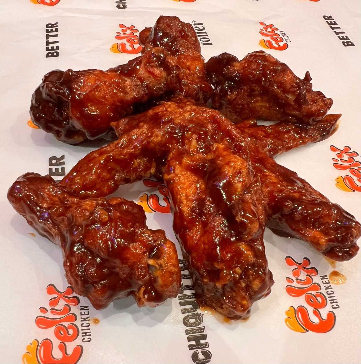 12 BBQ  BUFFALO WINGS 🔥🔥🔥