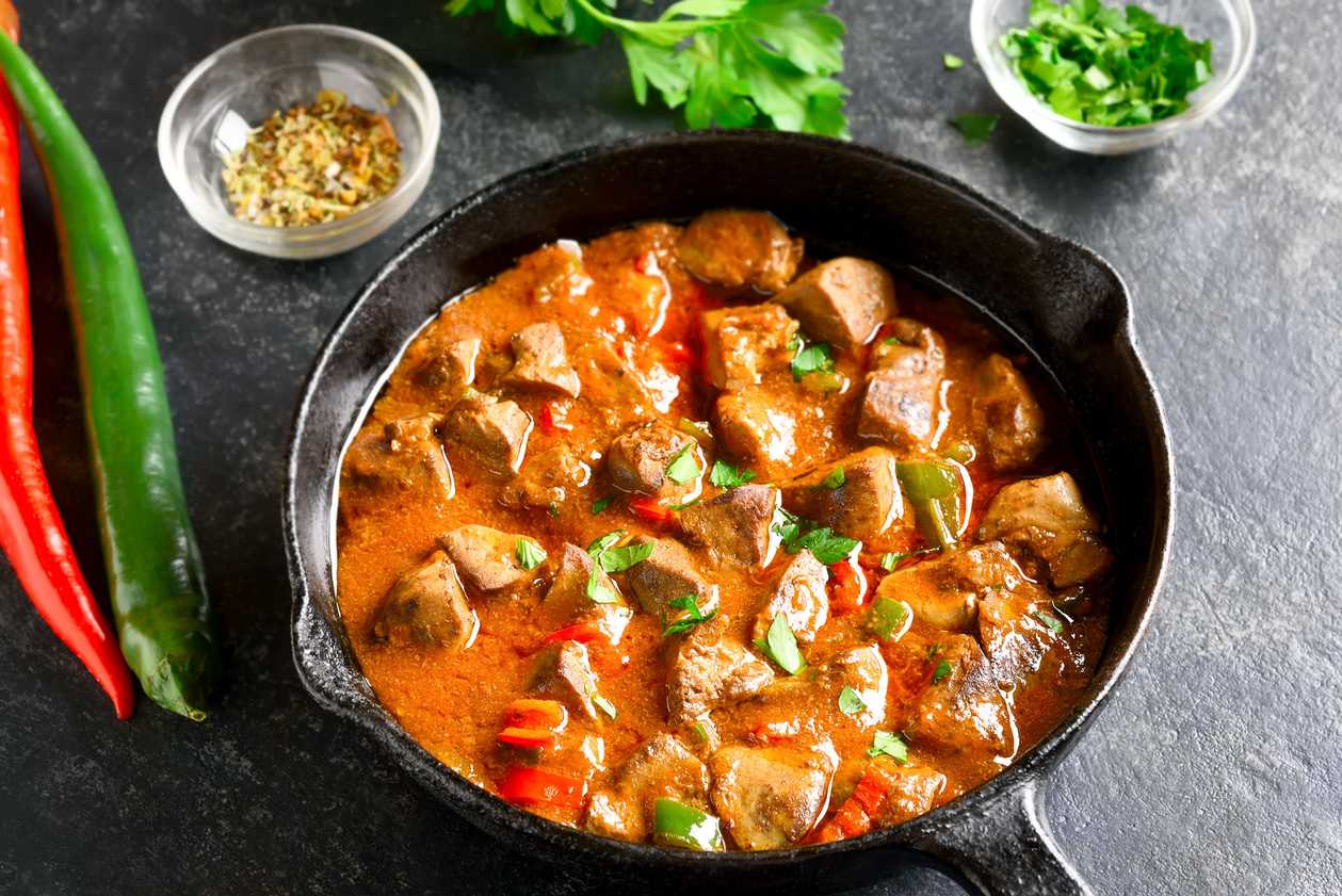 Ficăței în sos și mămăligă 300 gr/200gr