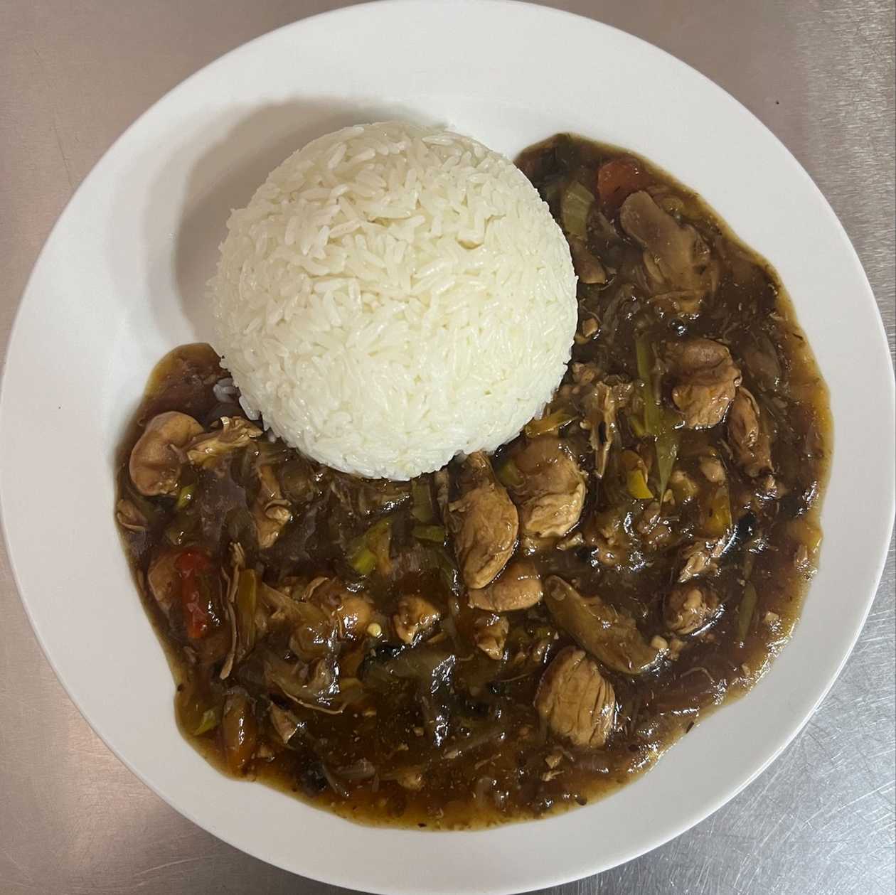 160g KUŘECÍ WOK a DUŠENÁ RÝŽE