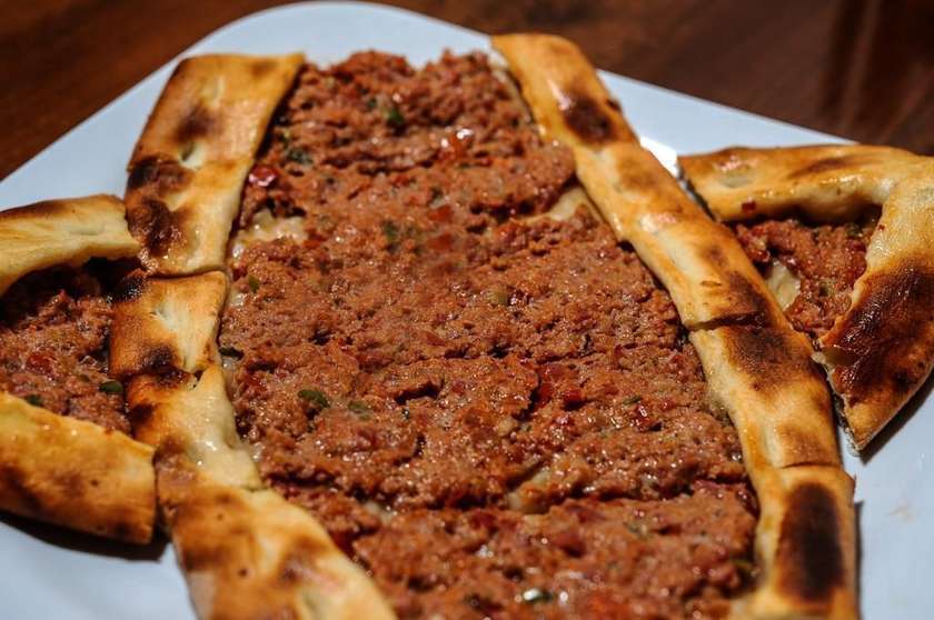 Pita cu Carne Tocata de Vita
