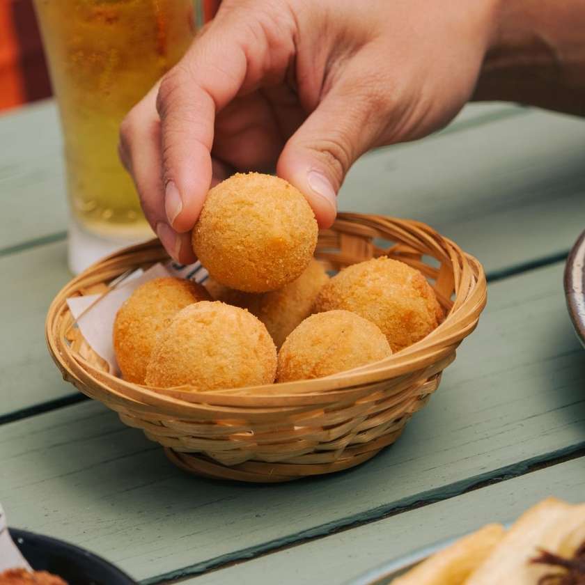 Cheese Balls with Oregano