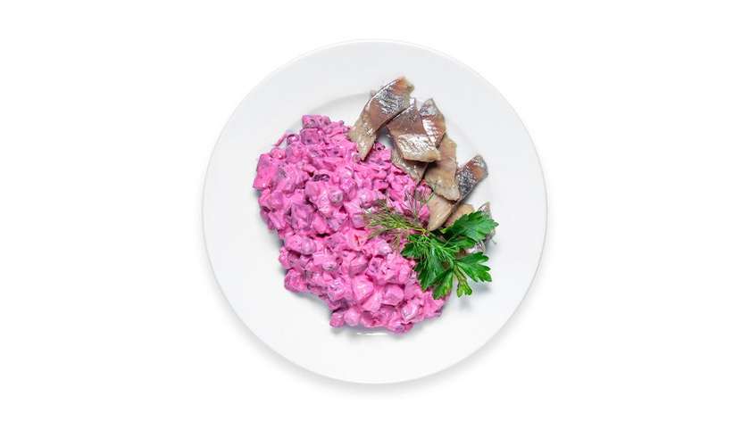 Burokėlių mišrainė su silke