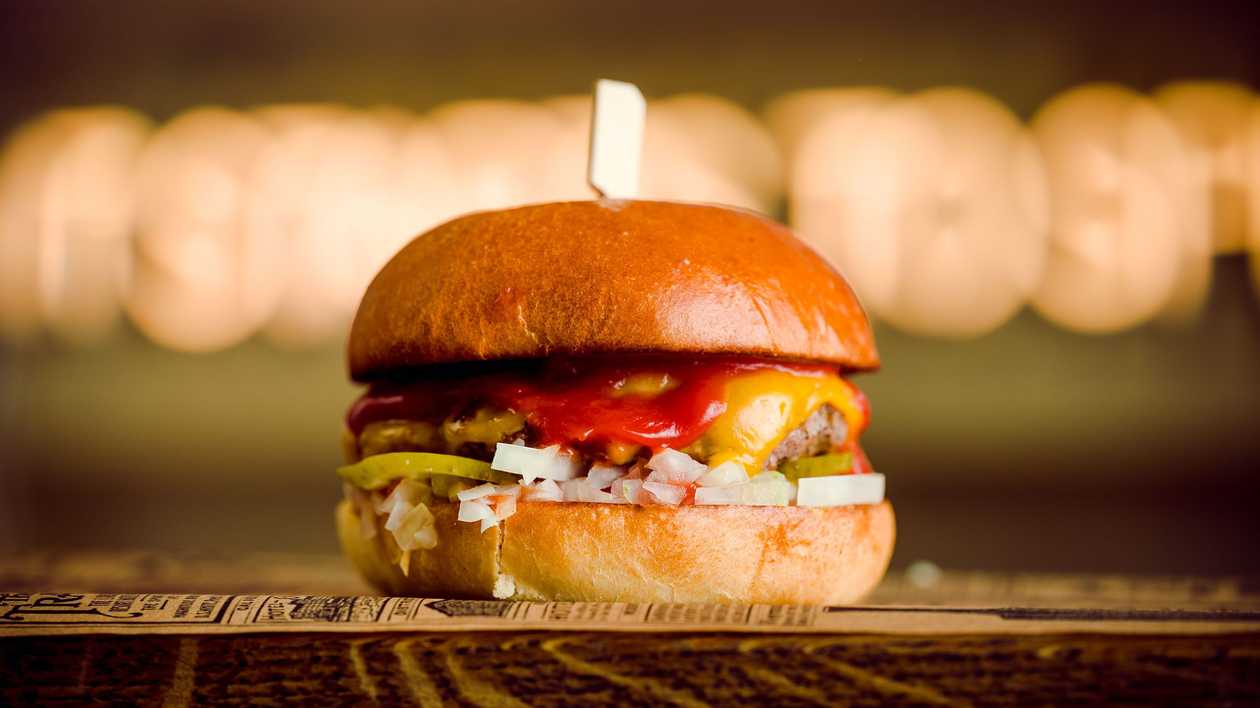 Classic cheese burger