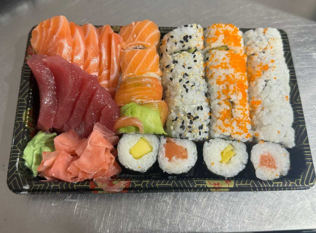 Sushi and Sashimi Platter Cold  (30 pieces)