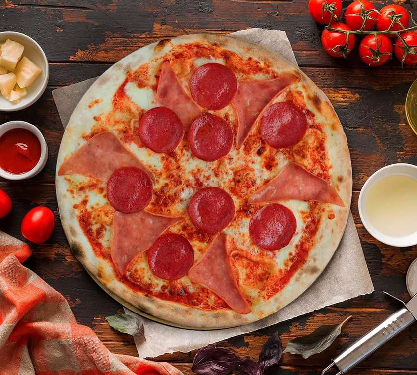 Pizza Salami And Ham (40cm)