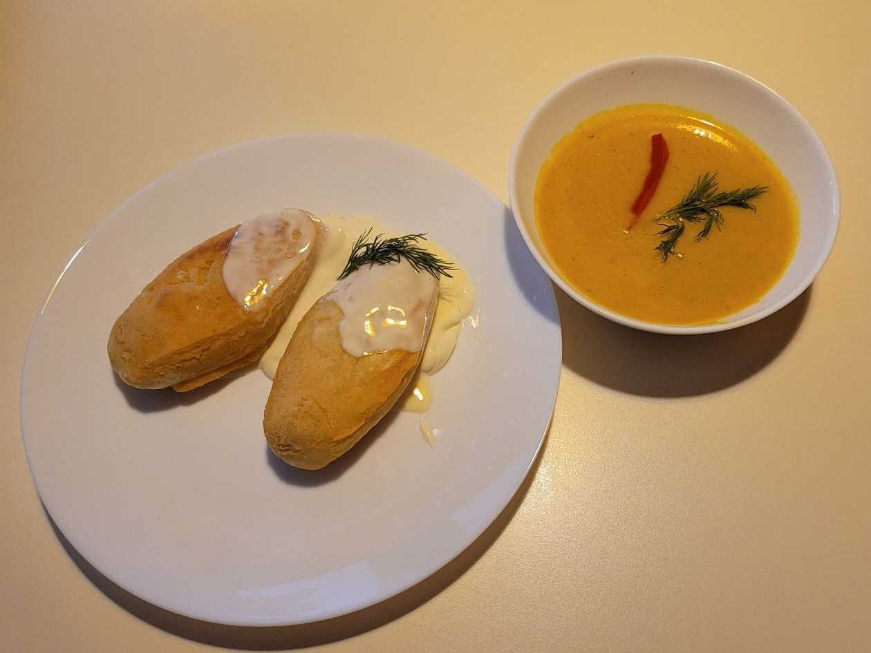 Soup + hot drink