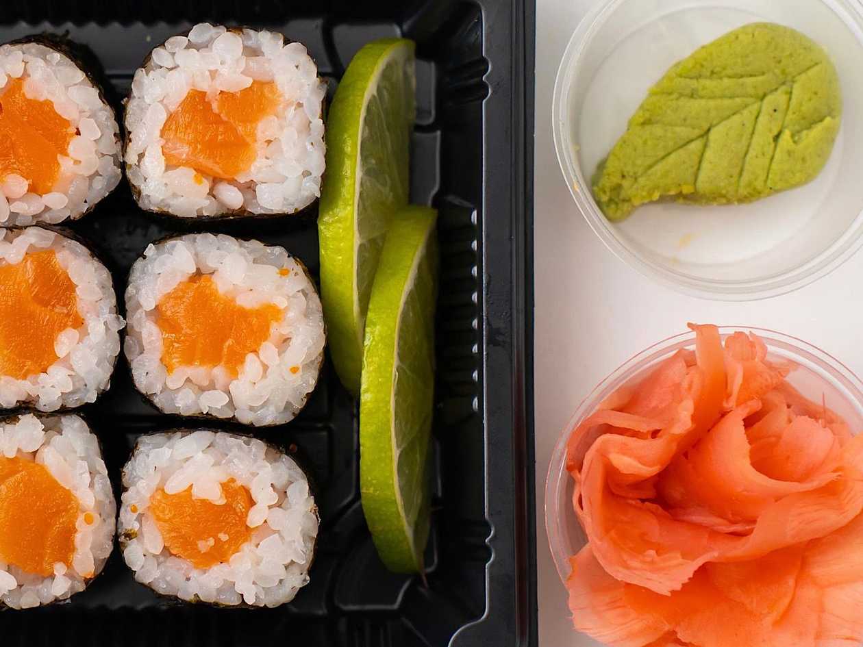 HOSOMAKI SALMÃO (8 pcs )
