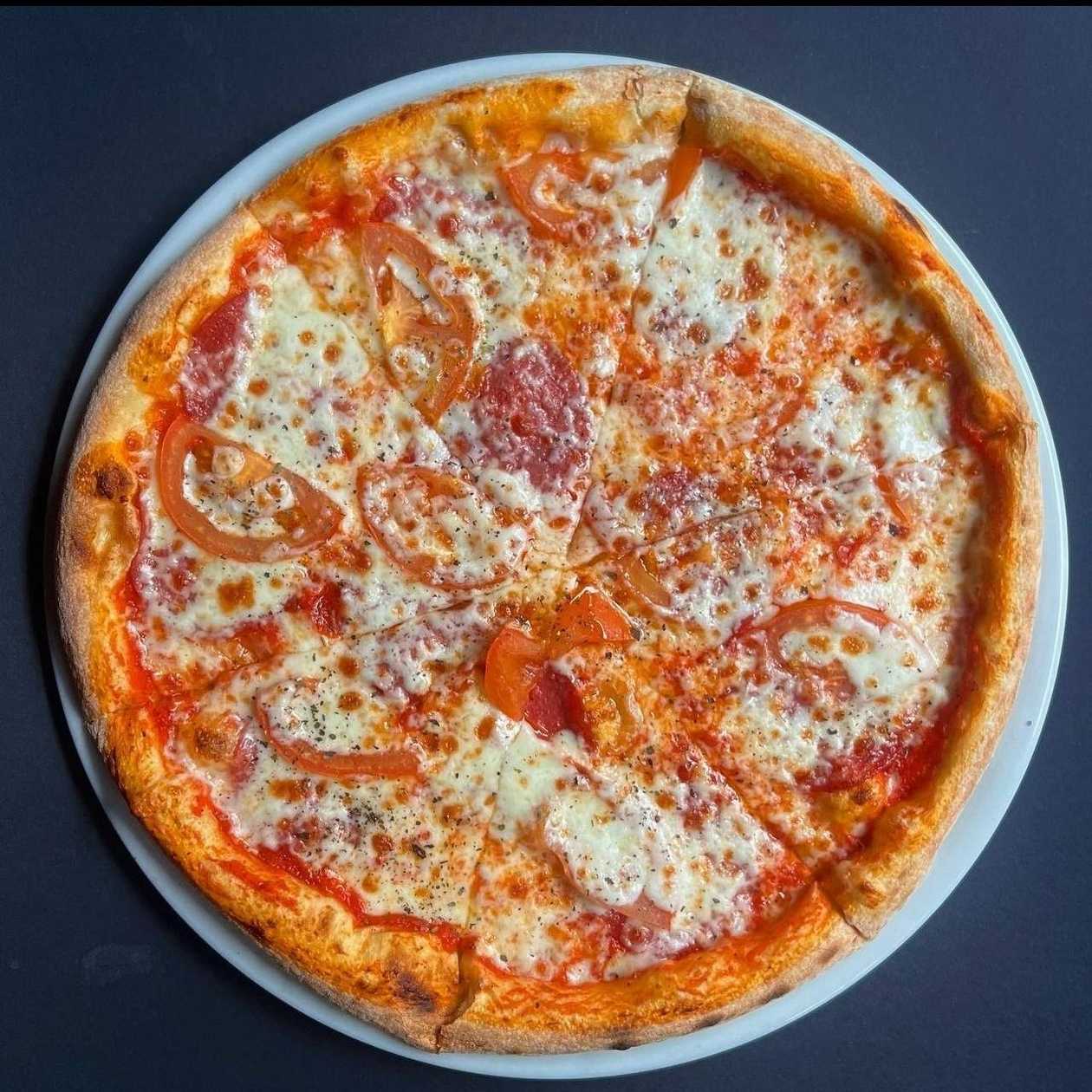 Pizza Salame  550g A 1,7