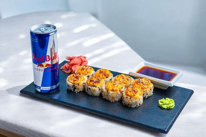 Baked Samurai Exclusive (8 pcs.)+ Red Bull