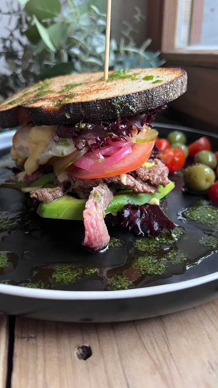 Roast beef sandwich with beef fillet